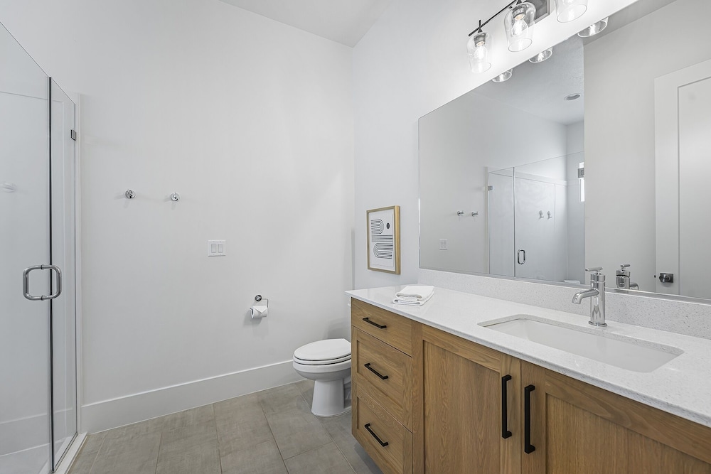 Villa #38 At Bloomington Country Club - Aaa Gateway 4 Bedroom Townhouse