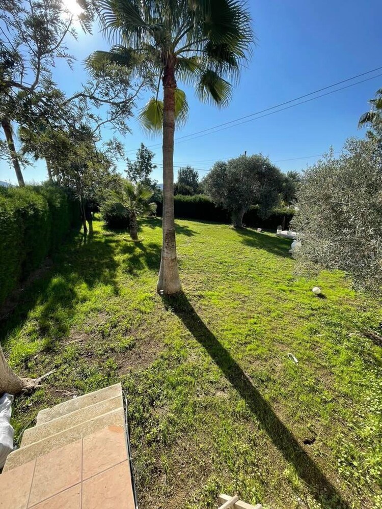 Amazing 4-bed Villa in Limassol