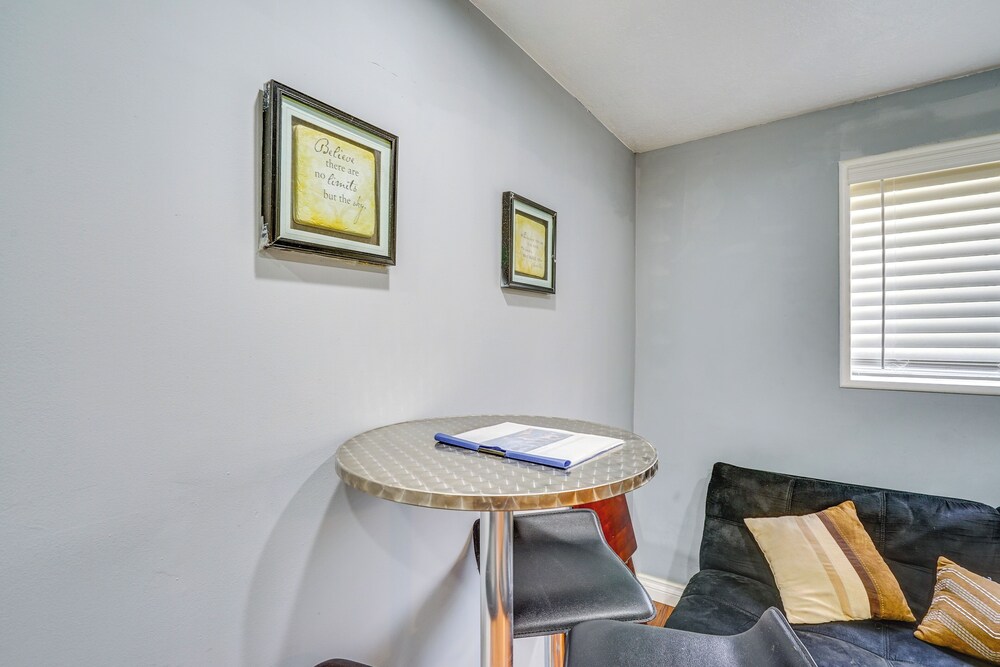 12 Mi to Temple Square: Cozy + Convenient Apt!