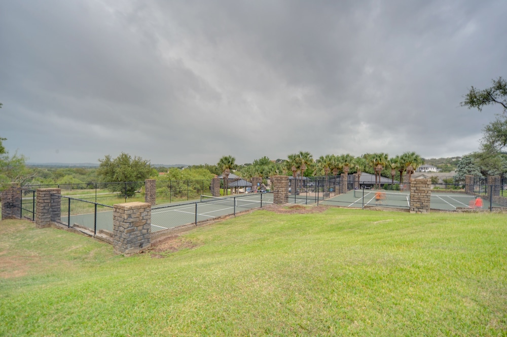 Horseshoe Bay Resort Home 6 Mi to Lake Lbj! - Property Image 5