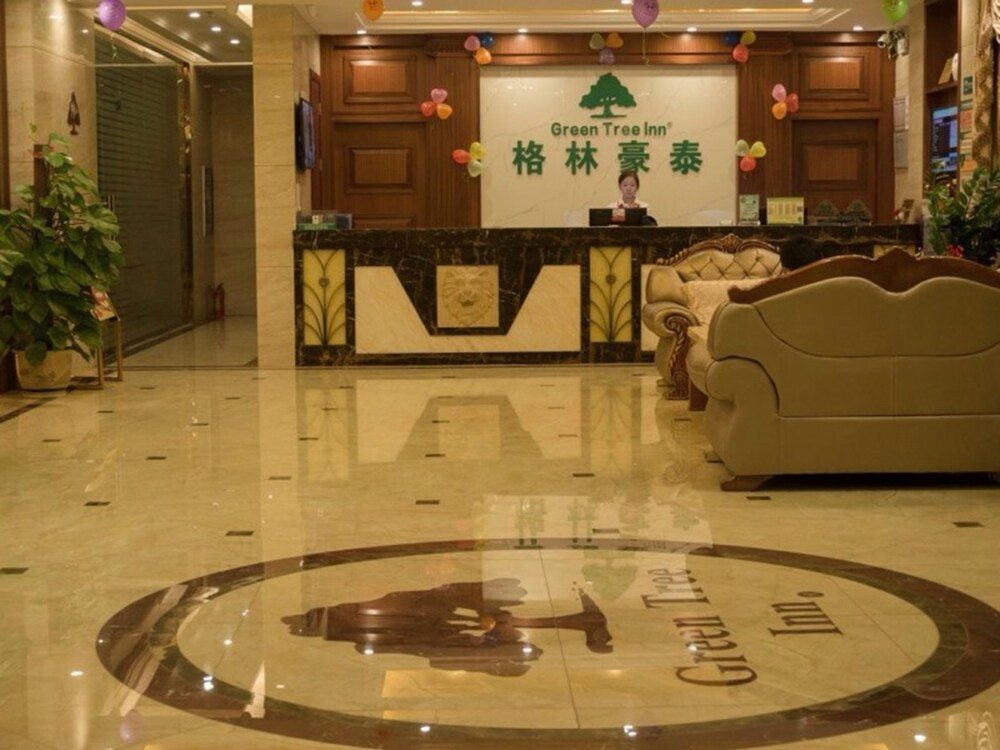 GreenTree Inn GanZhou Zhanggong District SanKang Temple RT-MART Express Hotel
