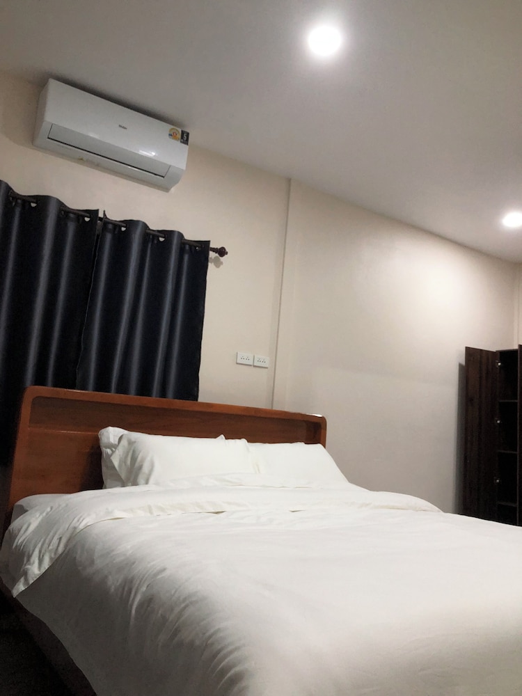 THE SUN HOMESTAY