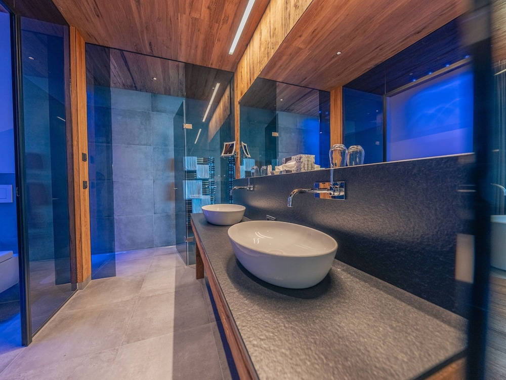 Chalet in Kaltenbach Near Ski Lift & Sauna