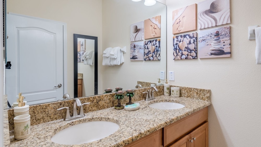 Paradise Palms Resort 5 Bedroom Townhome 5 Home