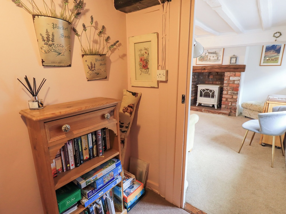 Jacky Garth Cottage