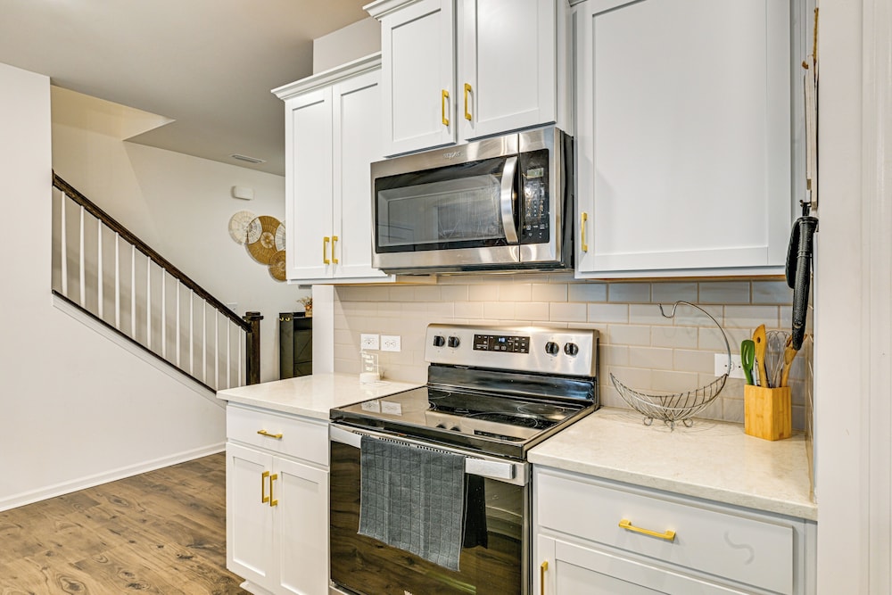 2 Mi to Whitewater Center: Suburban Abode w/ Patio