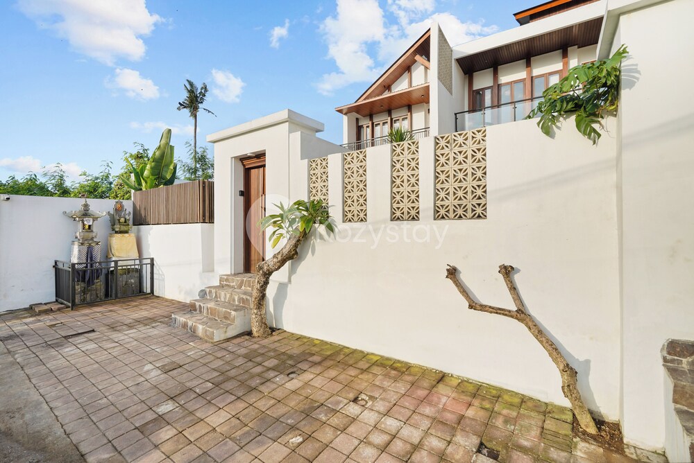 Samvara Villa by Kozystay - Ubud