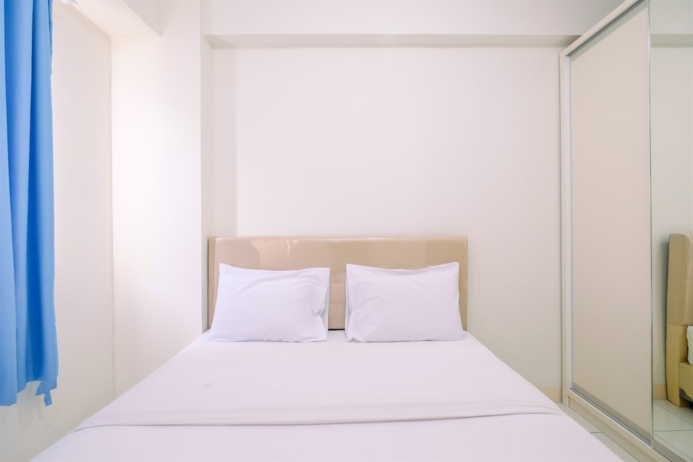Nice and Comfort 2BR at Podomoro Golf View Apartment
