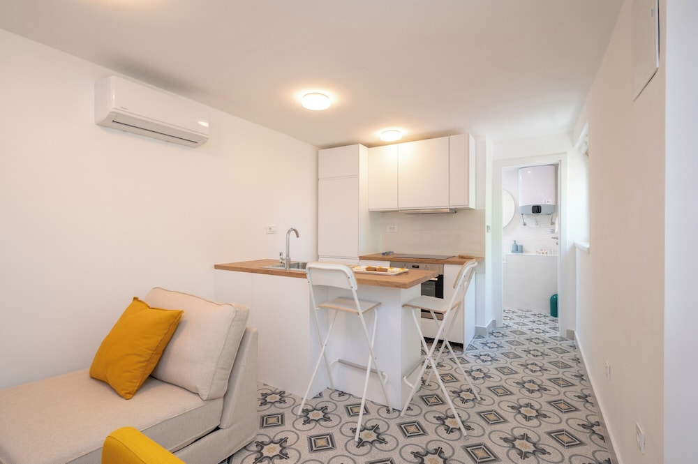 Beachfront apartments Nincevic