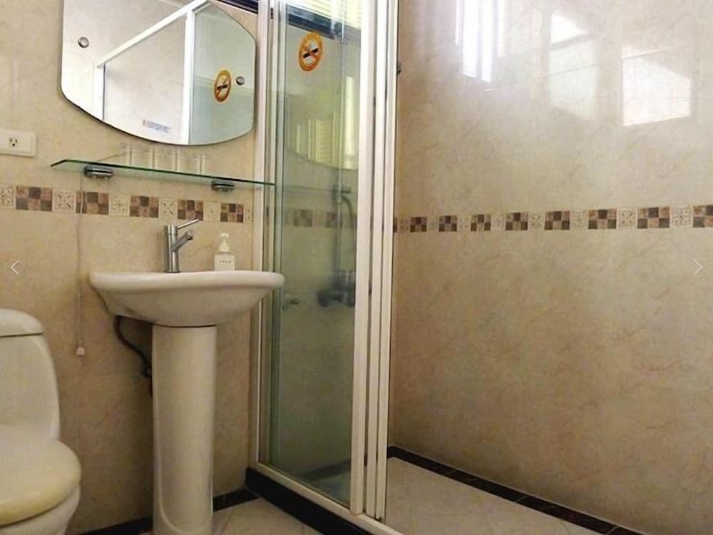 Amicasa Guesthouse