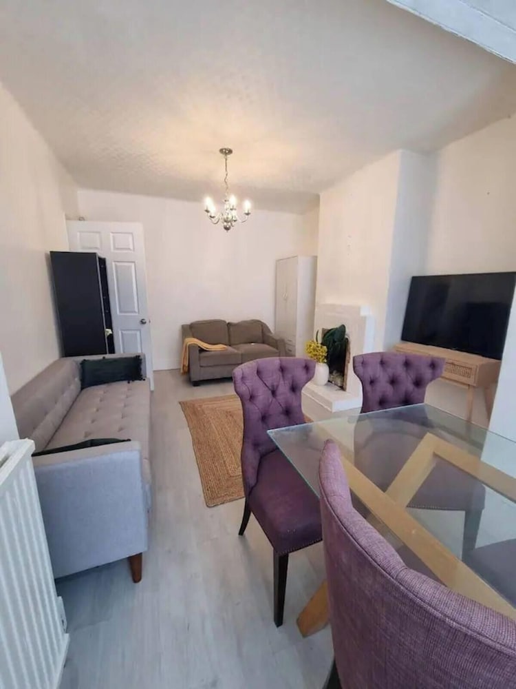 London Serenity House - 4 Bedrooms