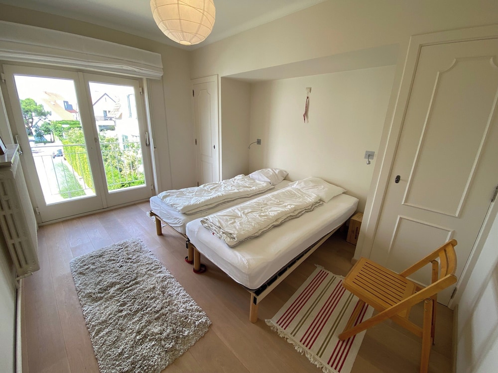 Family Home Near Beach in Golden Triangle