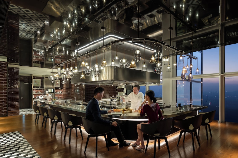 Mandarin Oriental, Shenzhen 79