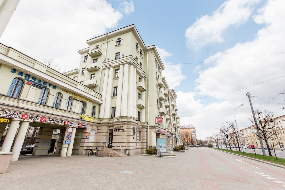 Apartment on Nezavisimosti 43