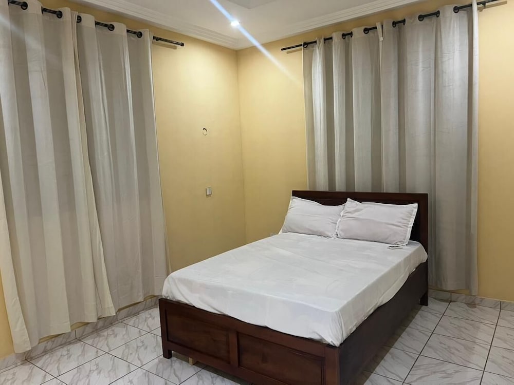 Fantastic 2 Hotel