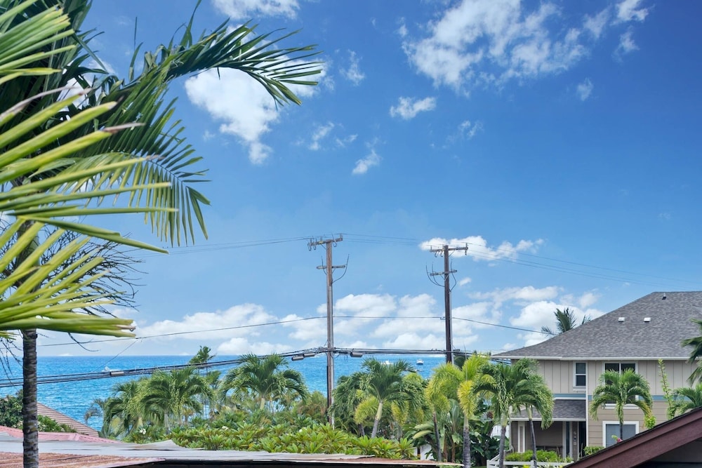 Big Island Lunapule Condos 205b 2 Bedroom Condo