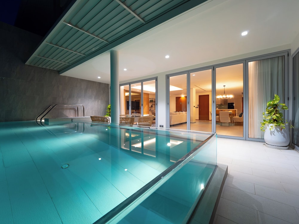 Beautiful Apt with a Pool