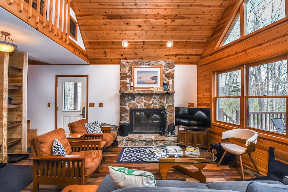 Swimming Bear Lodge view 2