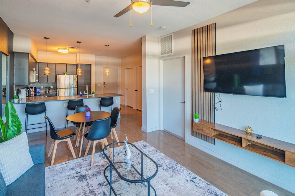 ROVE LIVING/KL - Iluminate