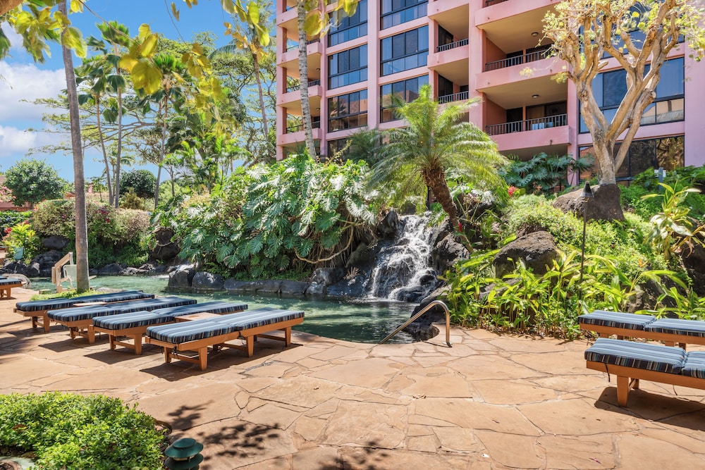 Petite Retreat at Kahana Falls