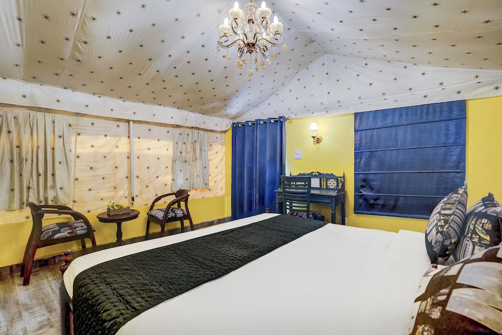 Alaya Stays Fortezza | Pet-friendly 6-BHK Farmhouse With Private Pool