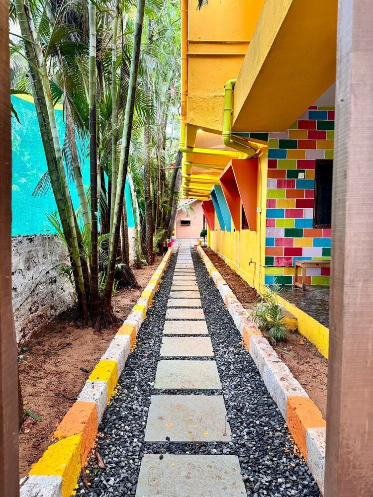 Lost Paradise A Social Hostel