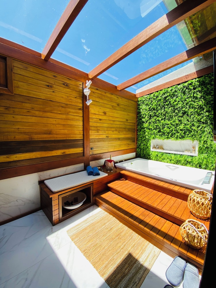 Canyons Guest House