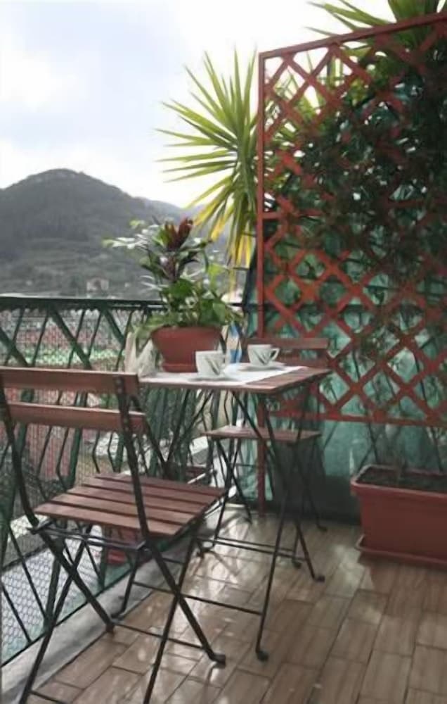 La Perla Blu en Levanto — balance & terrace