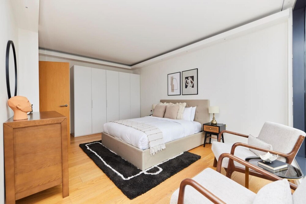 The Shoreditch Escape - Lovely 2bdr Flat With Balcony