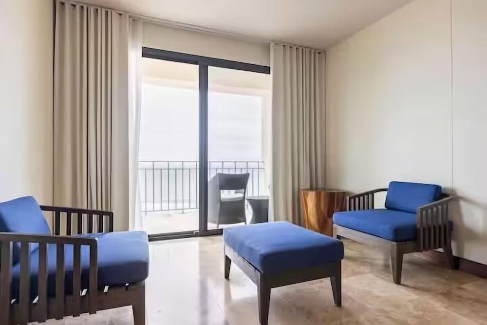 3 Bedroom Condo in Croc's Casino Resort