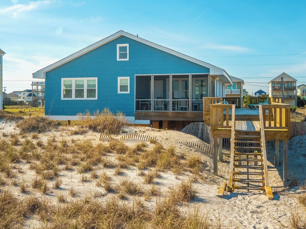 The Caroline by Topsail Realty