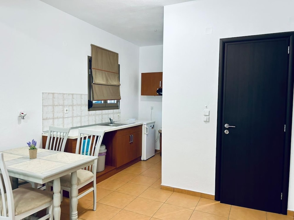 A & A Apartments