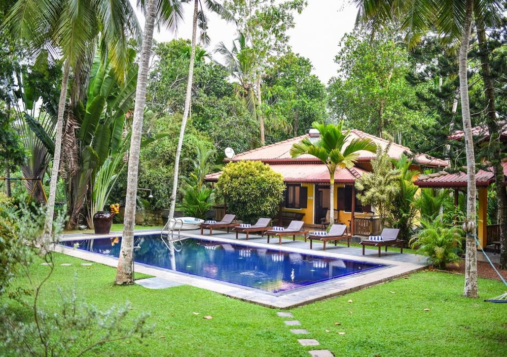 Araliya Garden