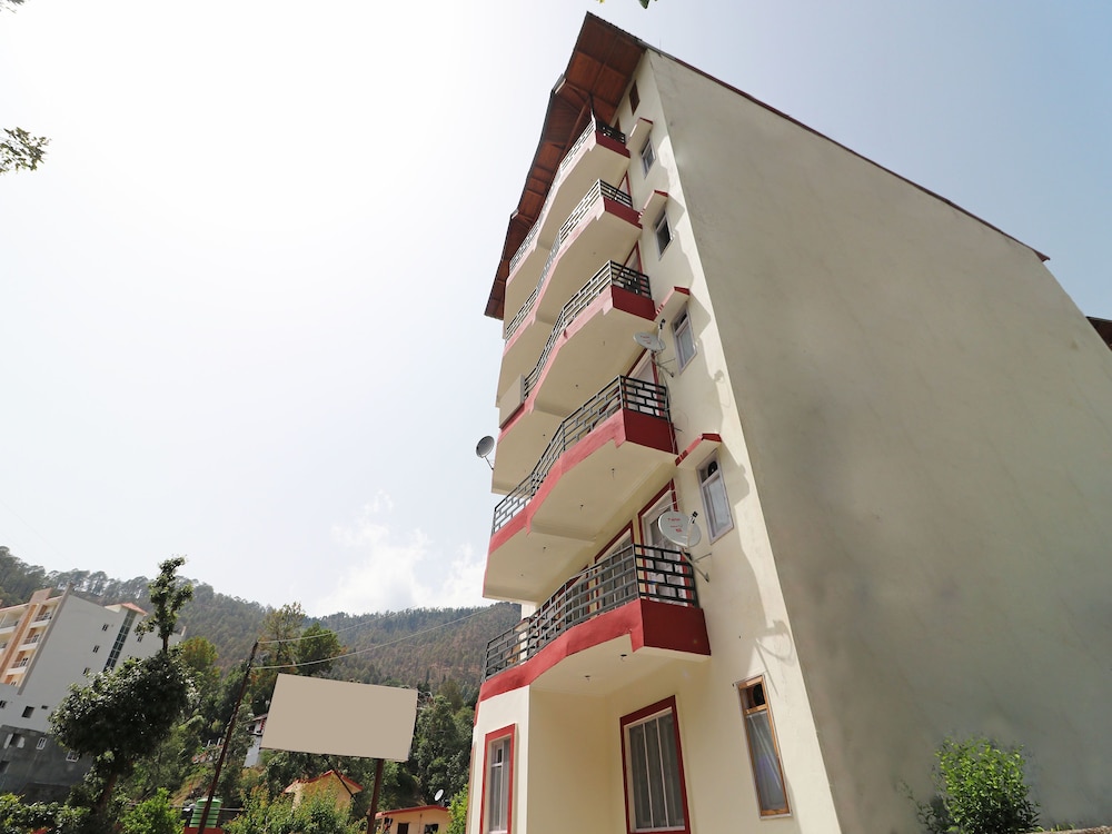 OYO 14130 Home 2Bhk Comfy Shyamkhet