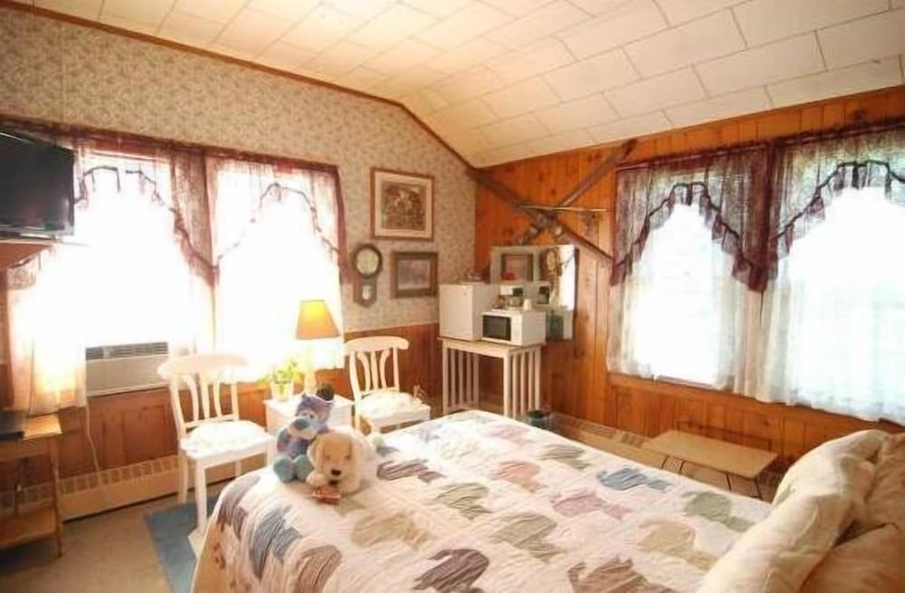Lake Winnipesaukee Motel
