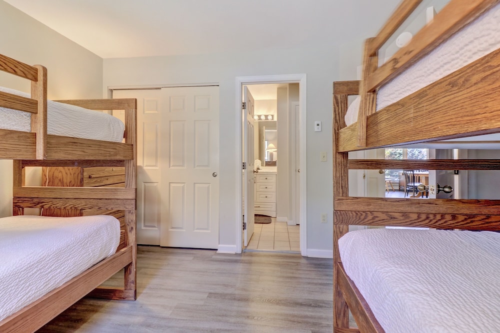 Legends 11 5 Bedroom Townhouse