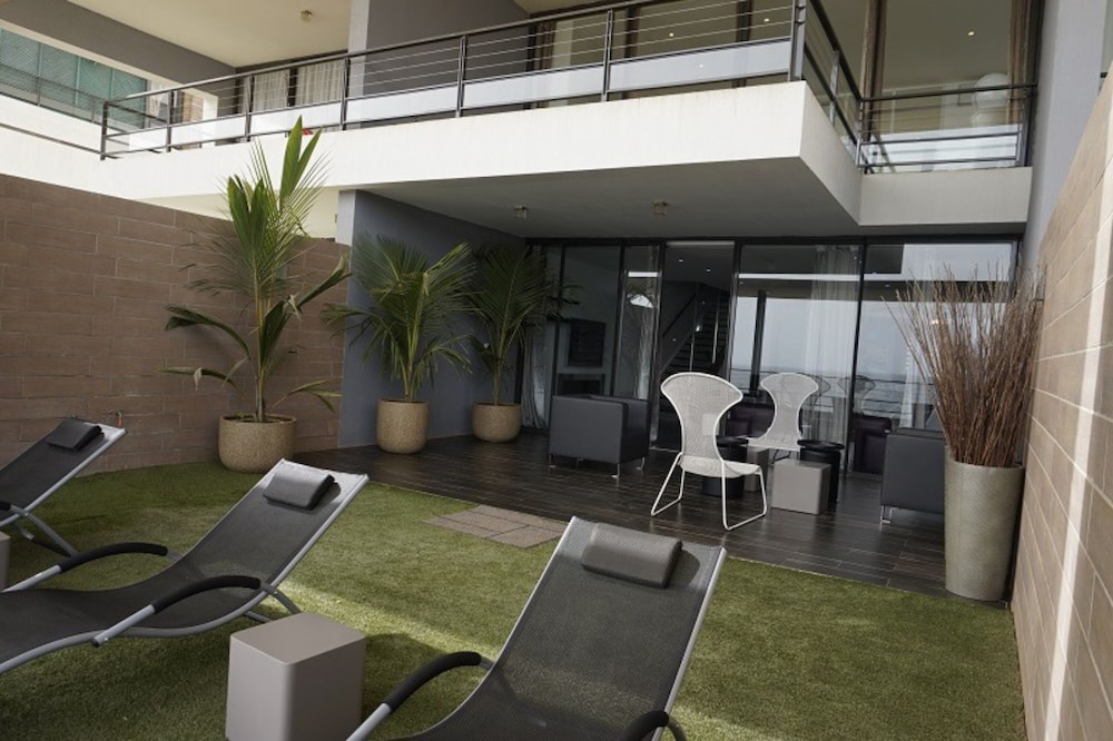 Seafront Duplex Apartment view 5