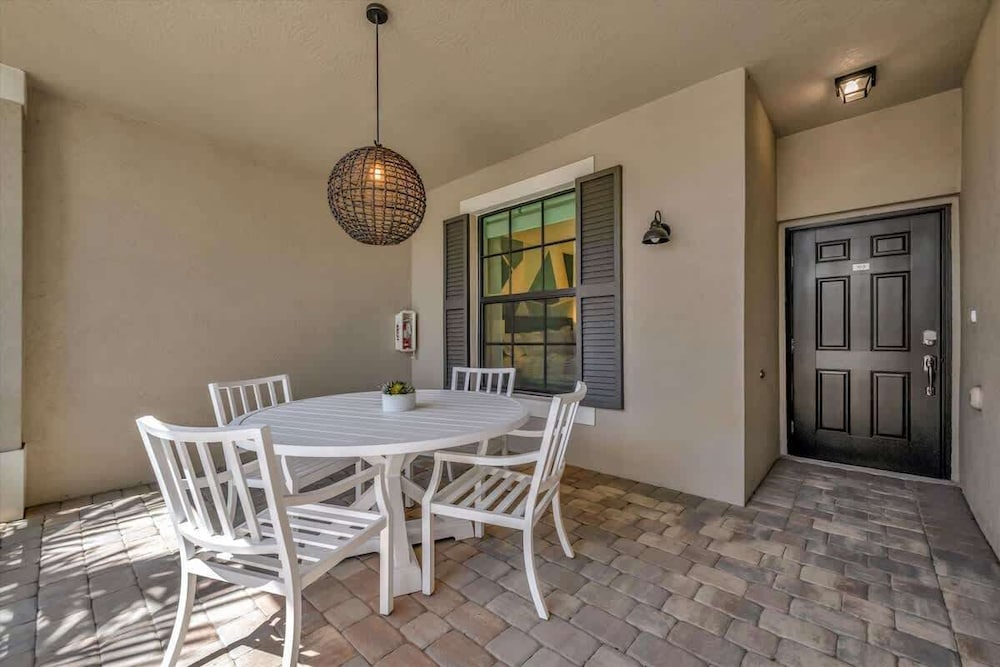 Golf Course Townhome Resort Amenities 2B Luxury