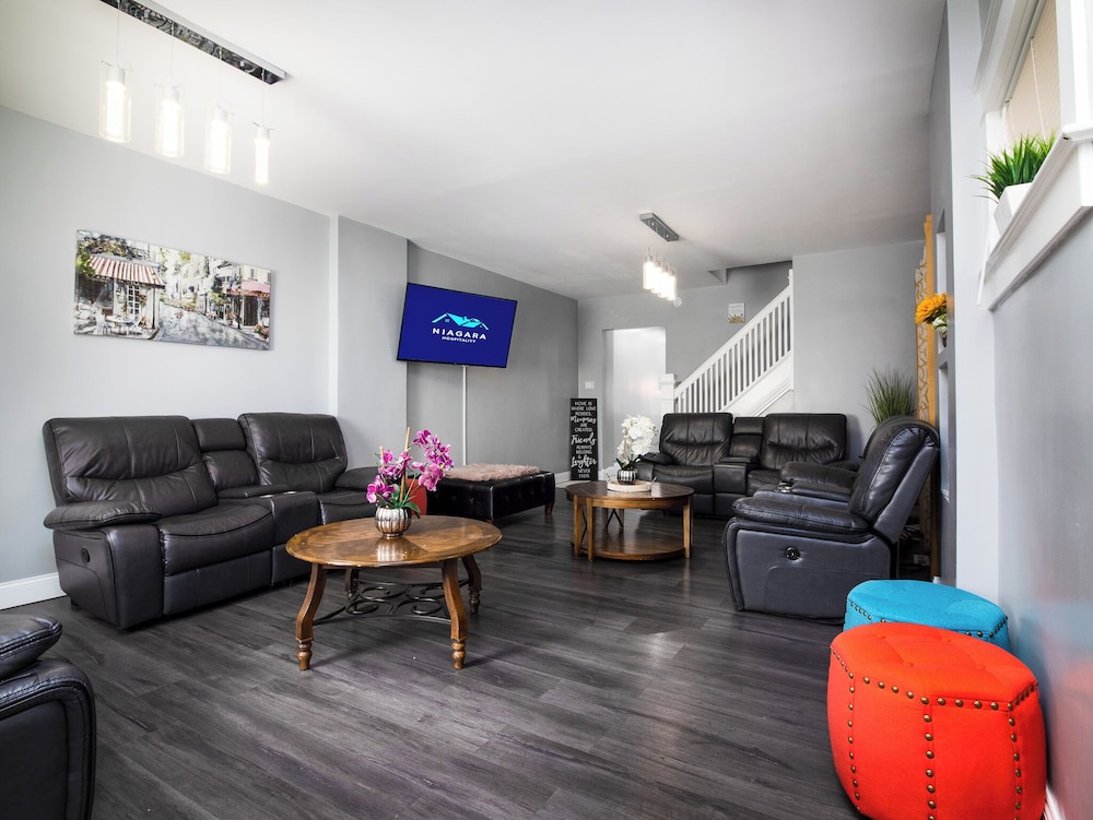 Double House Rental – 11Br Perfect For Big Groups