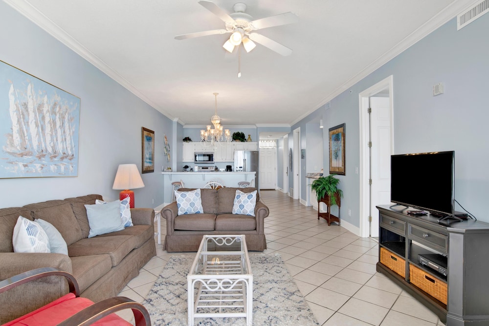 Grand Pointe 602