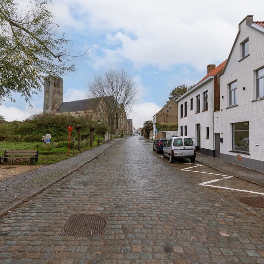 BE BRG Kerk 54 in Damme