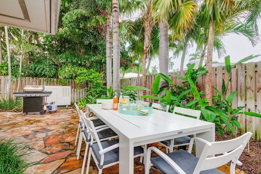 Coral Ridge Getaway by Avantstay Pool Hot Tub Billiards 5mins to Beach