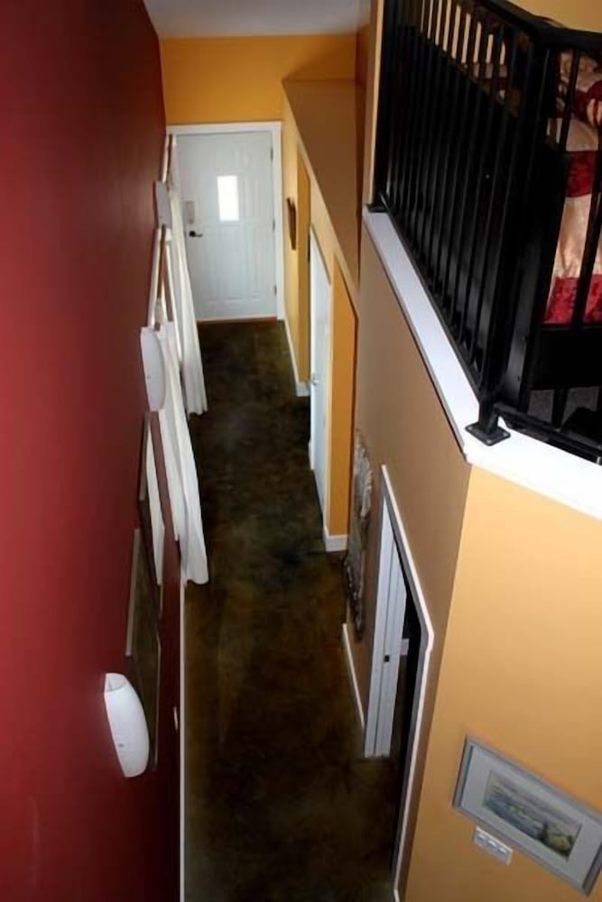 Crooked Tree Guest Suites