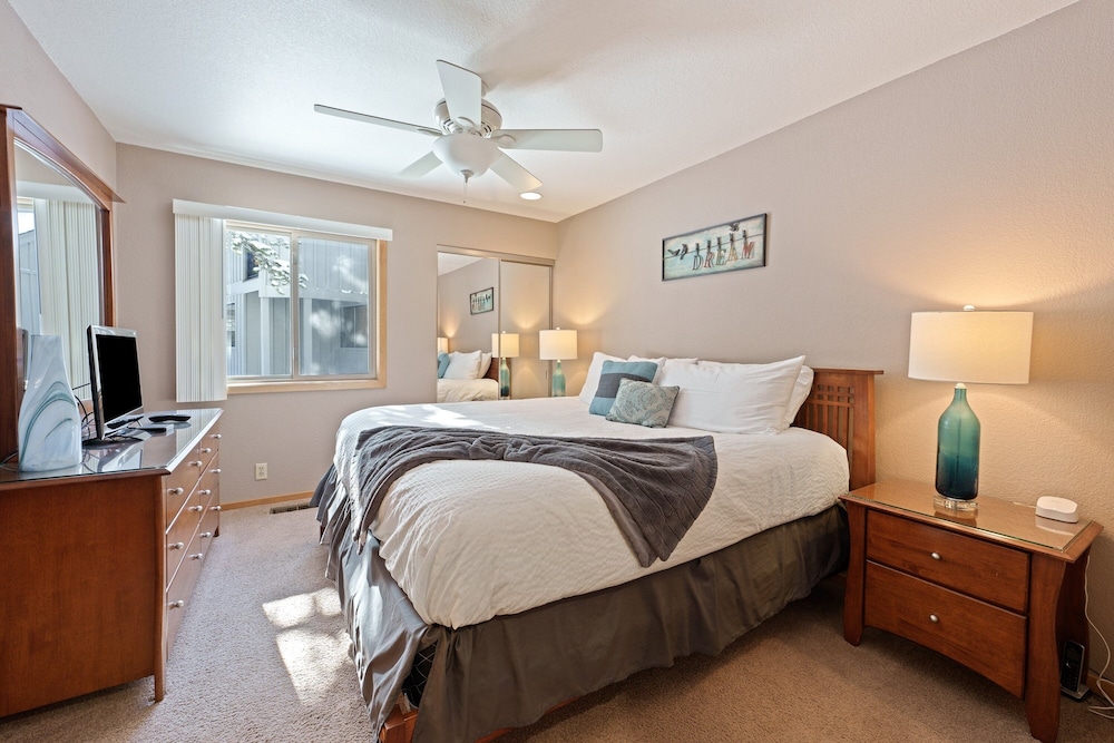 8 Umpqua Ln 4 Bedroom Home