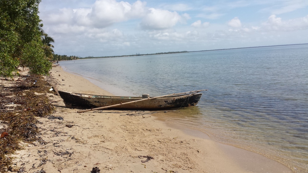 Palmento Grove Eco Cultural & Fishing Lodge