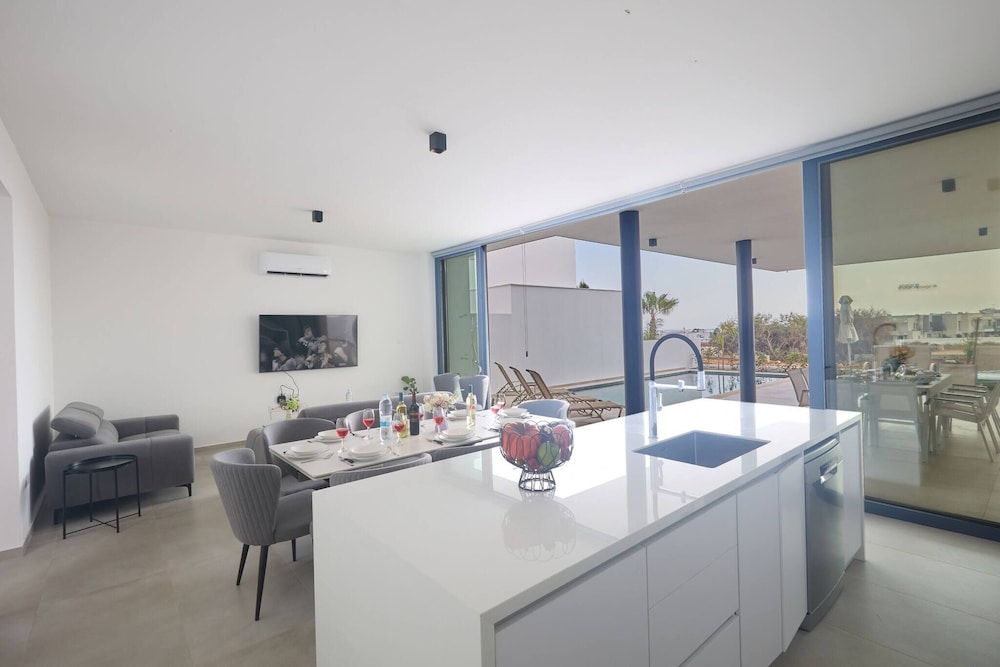 Protaras Aqua Pearl Villa Aq11