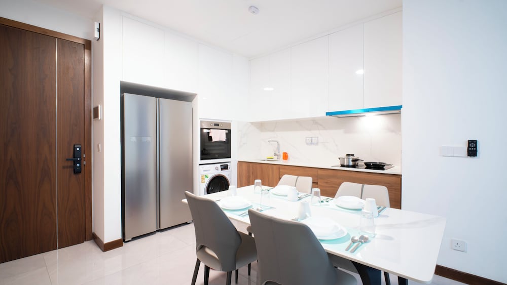 Moonway Luxury Suites At CORE Residence