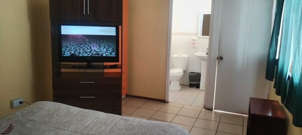 Hostal Plaza Carrera