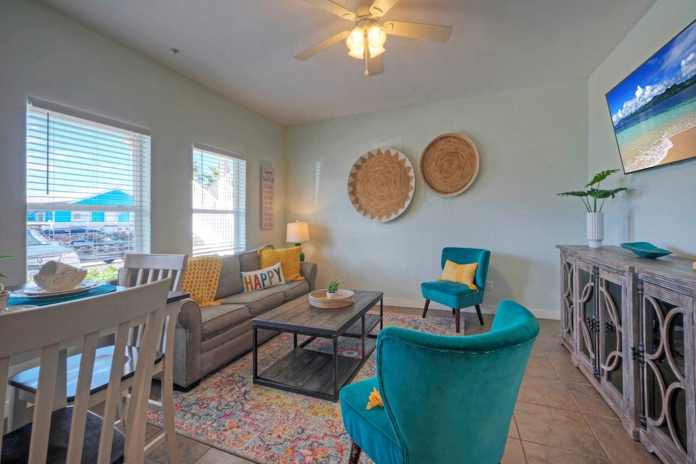 Sleeps 10 Two Condos. Pet-friendly + Beach Access