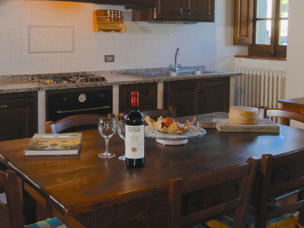 Cortona Vacations - Agriturismo Near Cortona With Swimming Pool - Property Image 82